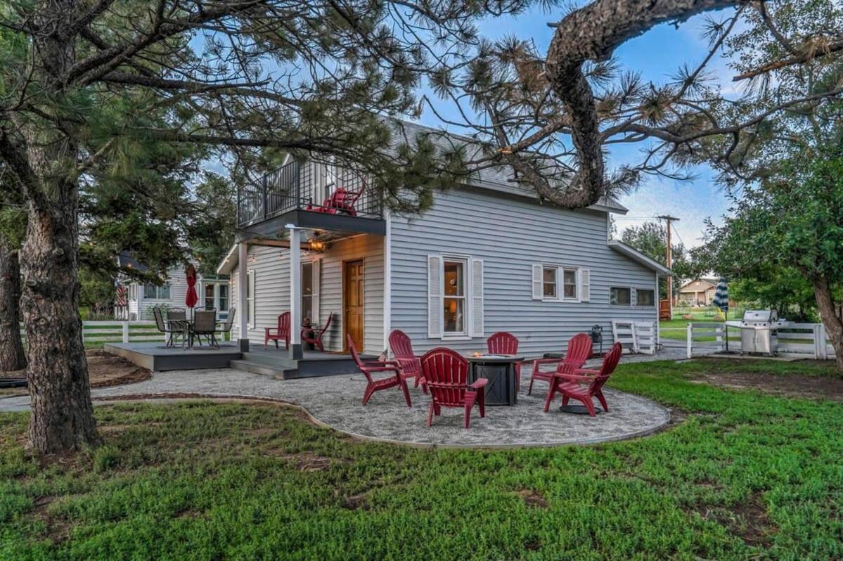 Old Farmhouse Downtown Monument Villa Exterior foto