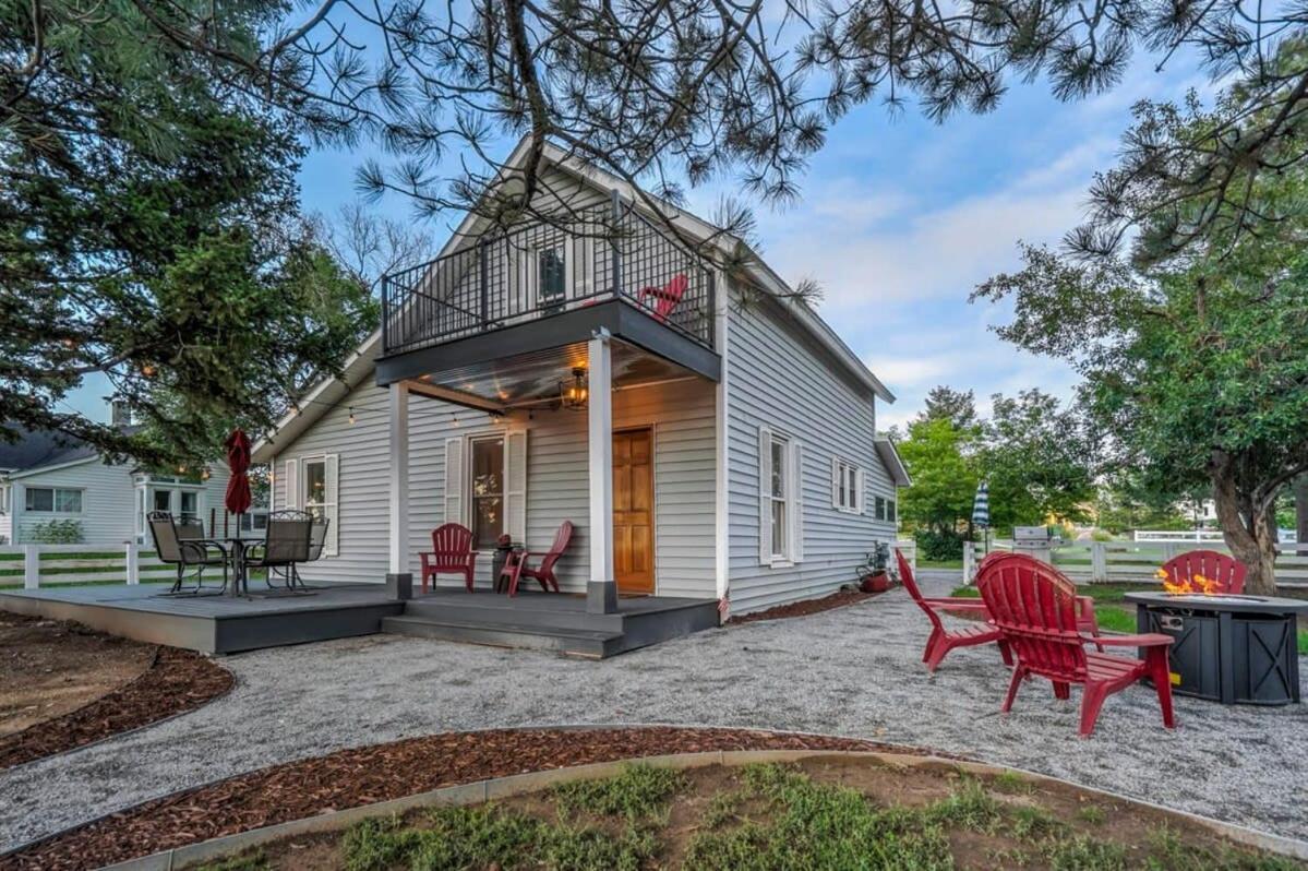 Old Farmhouse Downtown Monument Villa Exterior foto